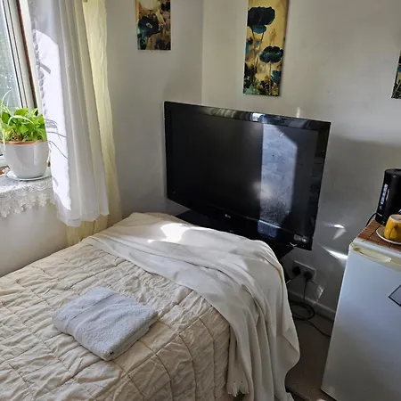 Appartamento Cuisinease Ollerton Esterno foto